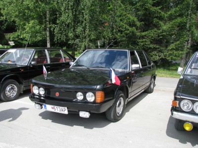 Tatra 613 281a.JPG