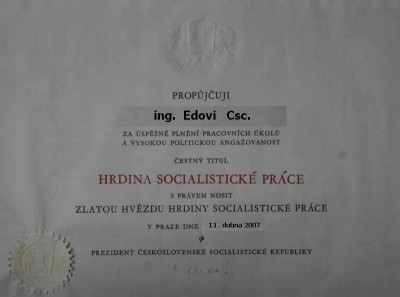 Hrdina_socialisticke_prace_dekret_03.jpg