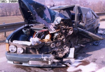 t613crashd.jpg