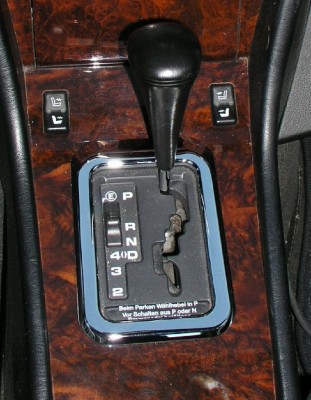 W124 shaltkulisse.jpg