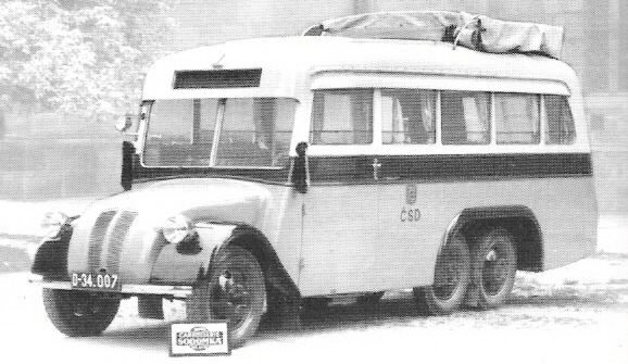 Tatra 82 autobus.jpg