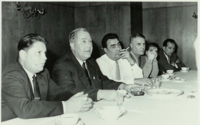 StrechajBrežnev.jpg
