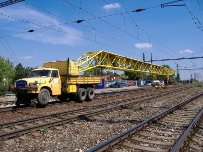 TATRA 148 Pokladač koľajových polí PKP-2.jpg
