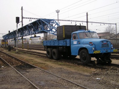 TATRA 148 Pokladač koľajových polí PKP-4.jpg