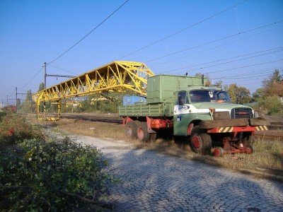 TATRA 148 Pokladač koľajových polí PKP-6.jpg