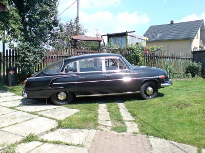 tatra 603.jpg