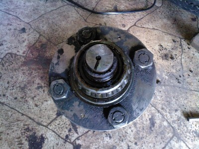 Zlomená poloosa 1.jpg