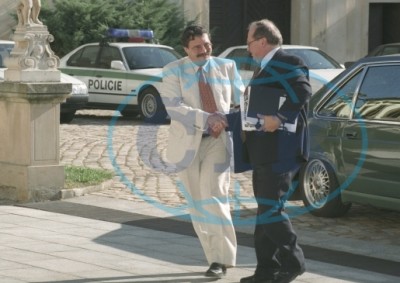 lux benda a elektronik.jpg