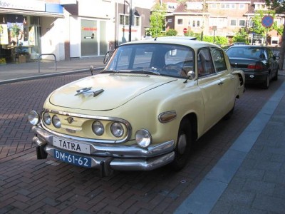 0019tatra603v.jpg