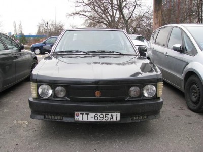 Tatra 613 002a.JPG