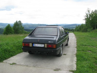 Tatra 613 253a.JPG