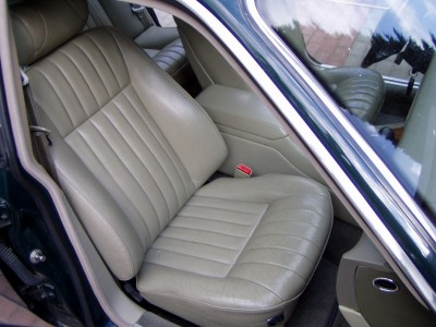 XJ40_int_02.jpg