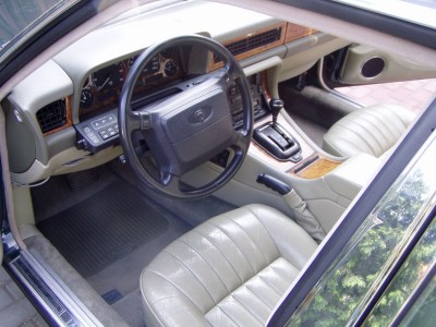 XJ40_int_04.jpg