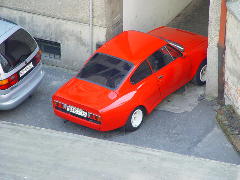 DSC00019low.jpg