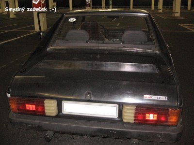 Tatra 613-3 SNÍMEK ČÍSLO 4 (Large).jpg